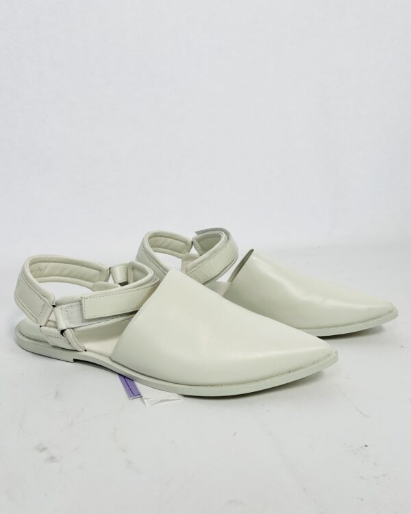 Sandália branca aberta com ponta fina OSKLEN - 38 - VENDIDO SISTEMA OTO