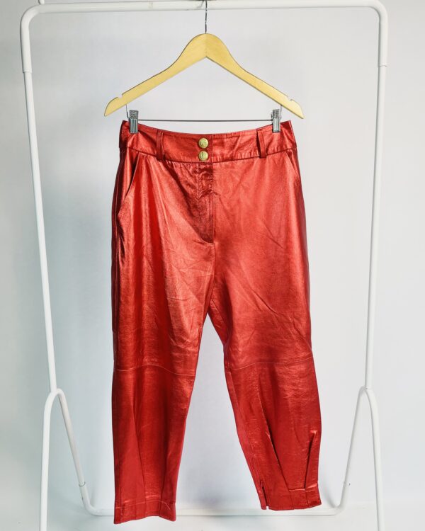 Calça couro vermelha metalizada NV - 42 - VENDIDO SISTEMA OTO