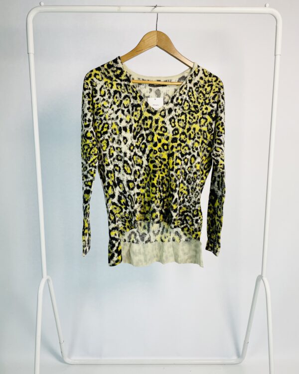 Blusa tricot estampa onça preto e amarelo BO.BÔ - P - VENDIDO SISTEMA OTO