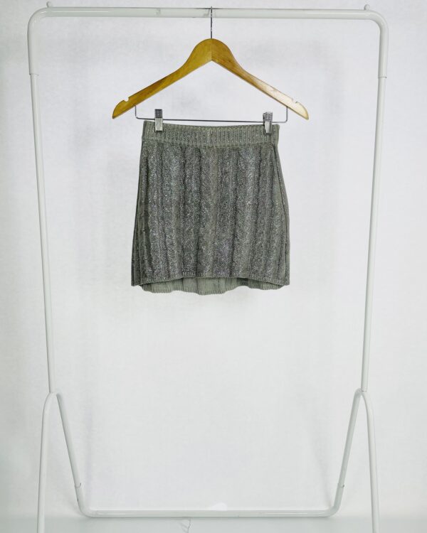 Saia curta tricot cinza com gliter NV - 34