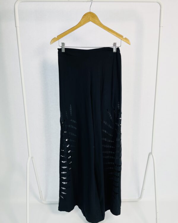 Calça preta com bordados e faixa ANIMALE - M - VENDIDO SISTEMA OTO