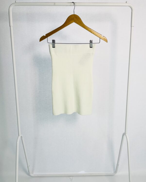 Saia curta tricot off white PATRICIA MENDONÇA - M - VENDIDO SIST OTO