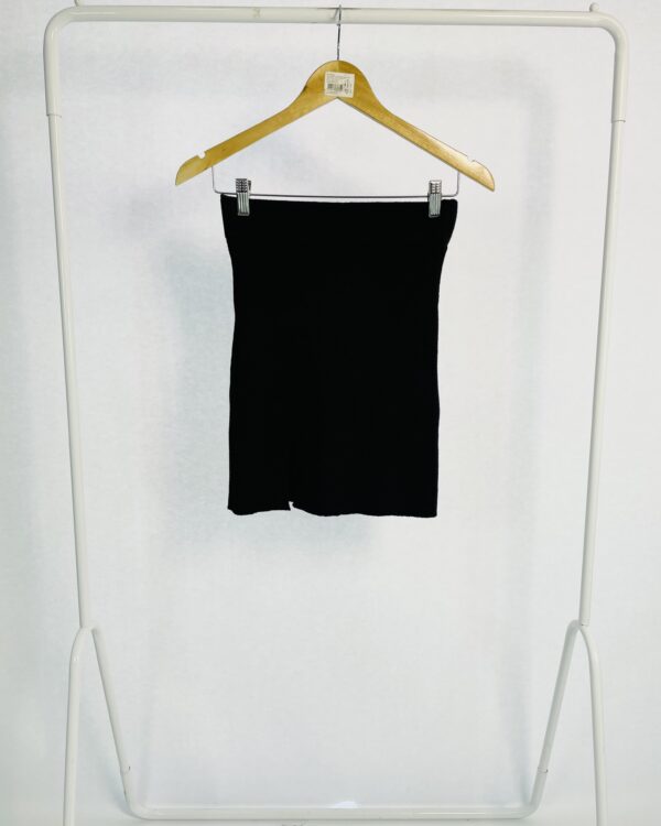 Saia curta tricot preta BIA TRICOT - M