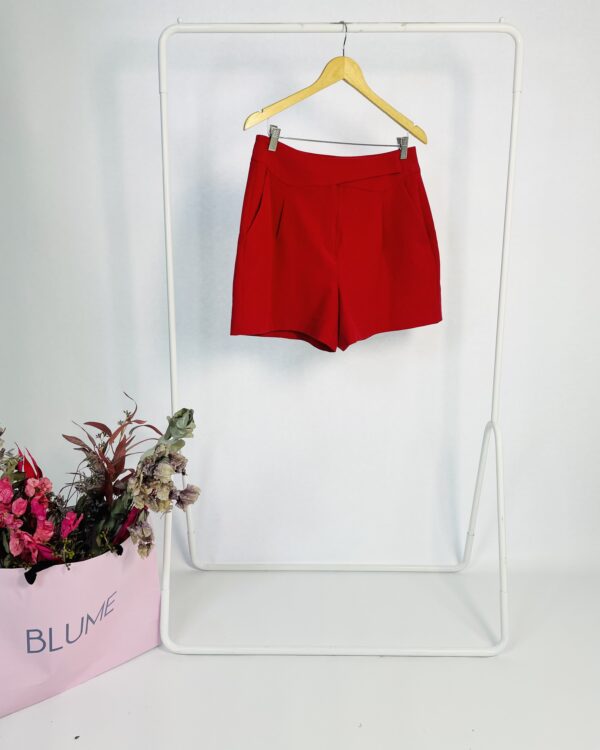 Short vermelho com detalhe CORTELLE - 42 - VENDIDO SIST OTO