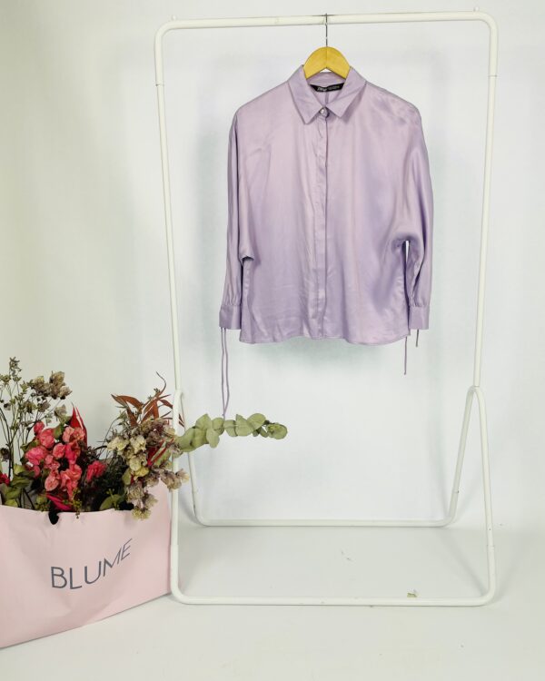 Camisa acetinada lilás ZARA - P - VENDIDO SISTEMA OTTO