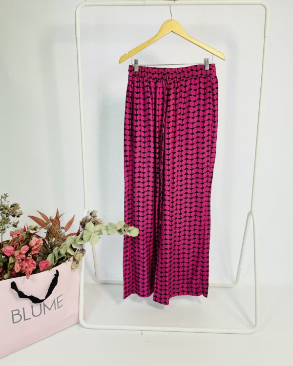 Calça fúcsia e preta com estampa bocas EVA - 42 - VENDIDO SIST OTO