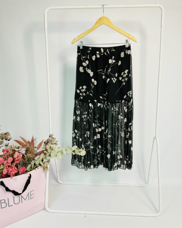 Saia midi preta com estampa floral MIXED - 36 - VENDIDO SIST OTO
