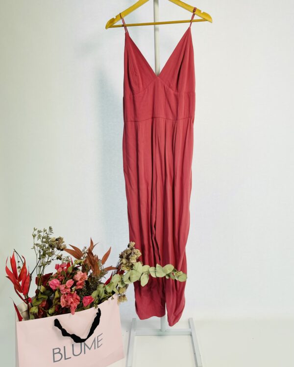 Macacão rosa decote v alças finas e lastex nas costas DRESS TO - GG