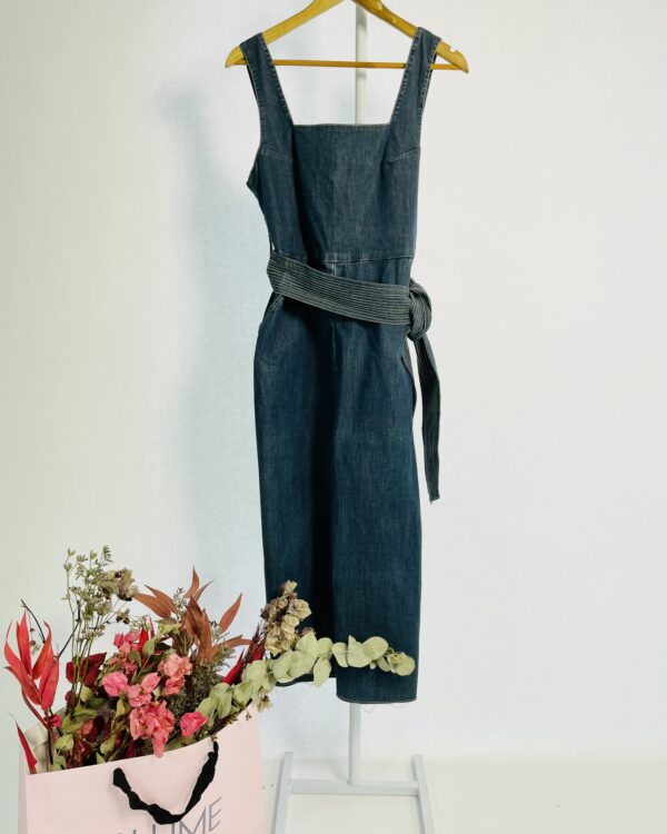 Macacão pantacourt jeans com faixa na cintura A.BRAND - 42 - VENDIDO SISTEMA OTO