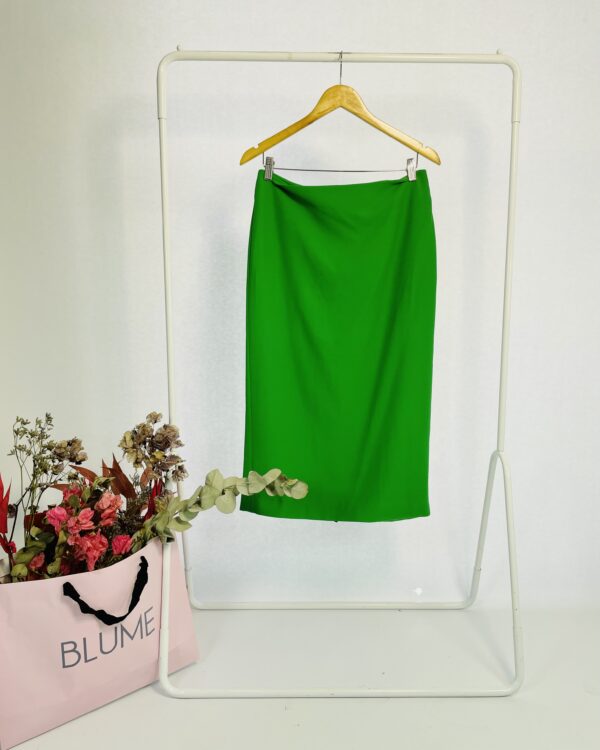 Saia verde reta EVA - 40 *nunca usado* - VENDIDO SIST OTO
