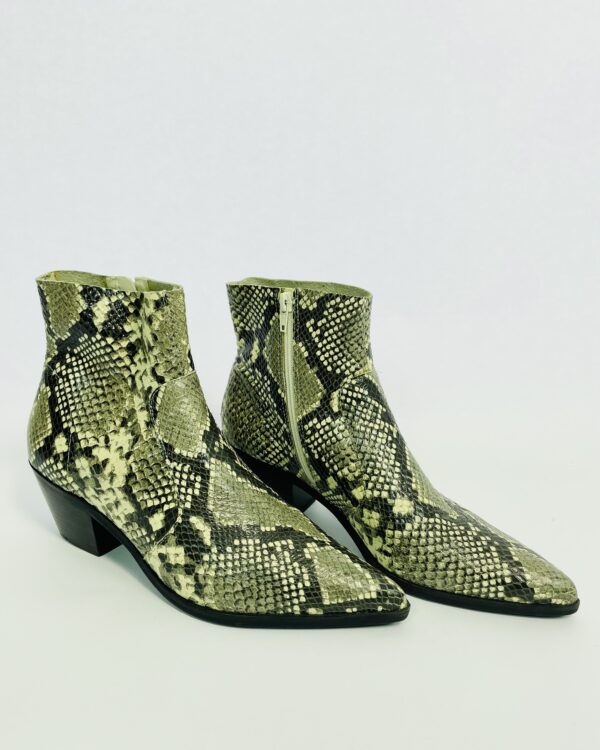 Bota cano curto estampa python AREZZO - 39 - VENDIDO SISTEMA OTO