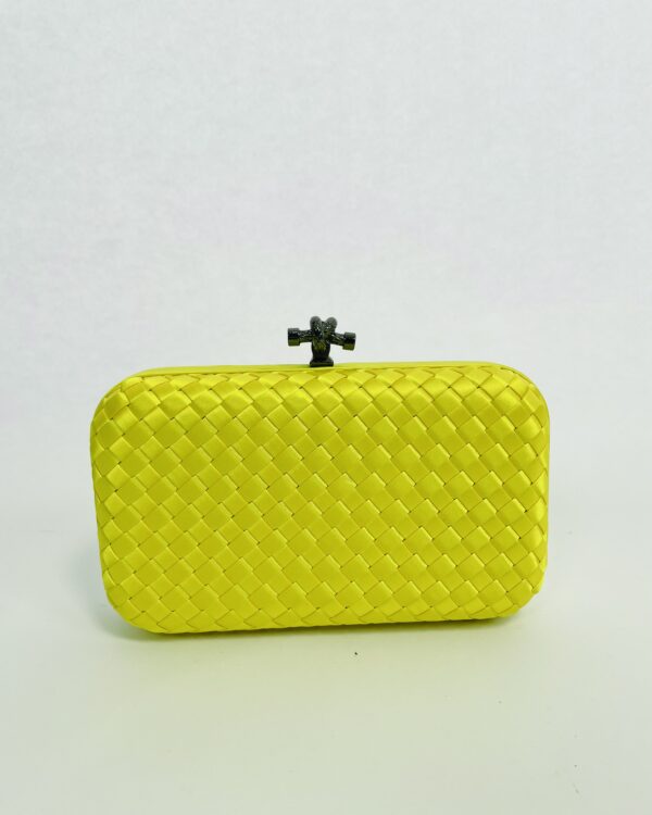 Clutch quadrada tressê amarela MICMIC *nunca usada* - VENDIDO SISTEMA OTO