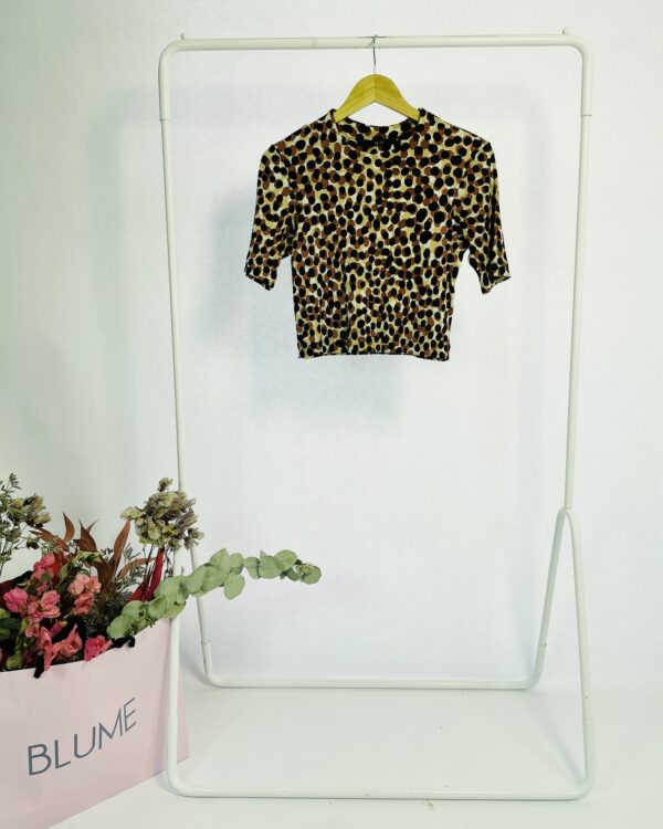 Blusa malha canelada estampa poá preto bege e marrom EVA - P - VENDIDO SISTEMA OTO