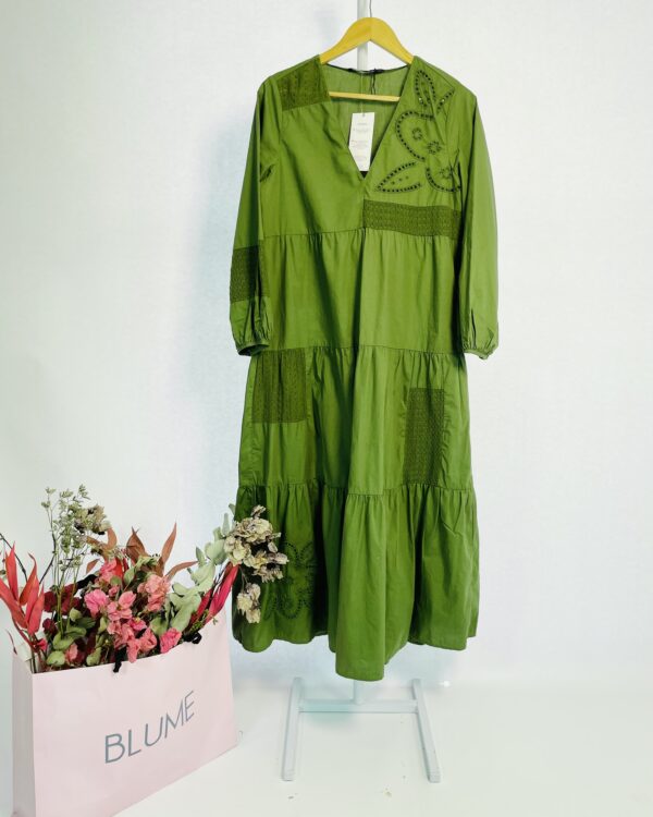 Vestido algodão verde musgo com detalhes bordados ZARA - M - VENDIDO SISTEMA OTO