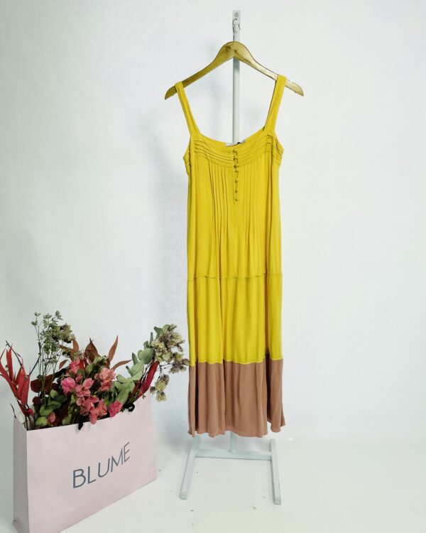 Vestido mostarda com rosa na barra ATEEN - 40