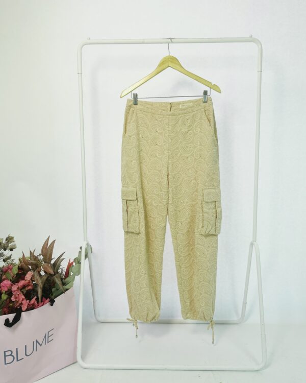 Calça rosa clara com bordados cargo NV - 38