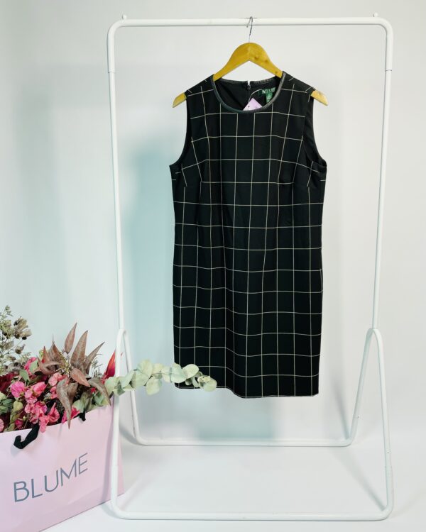 Vestido curto sem mangas preto com xadrez branco RALPH LAUREN - 42 - VENDIDO SISTEMA OTO