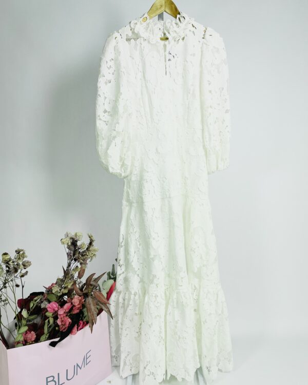 Vestido longo branco rendado mangas longas AVE RARA - 42