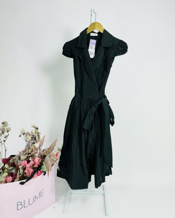 Vestido transpassado preto saia balone CALVIN KLEIN - M