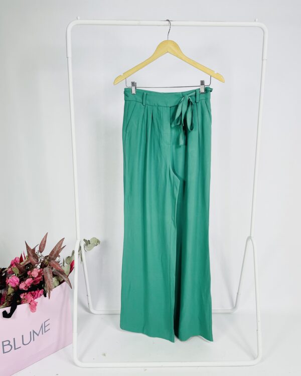 Calça verde alfaiataria com pregas e faixa EVA - 36 - VENDIDO SISTEMA OTO