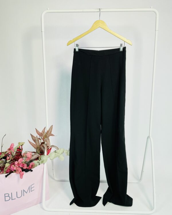 Calça preta vinco na frente LOJA 3 - M - VENDIDO SISTEMA OTO