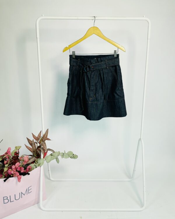 Saia curta jeans escuros com cinto removivél ANIMALE - 38 - VENDIDO SISTEMA OTO