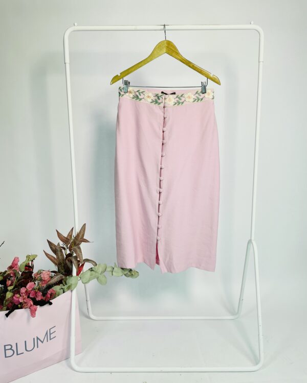 Saia lilás midi com botões e bordados TEE MATCH - P *nunca usado*