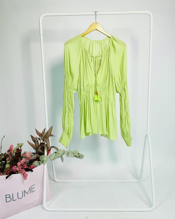 Bata verde GINGER - G *nunca usada* - VENDIDO SISTEMA OTO