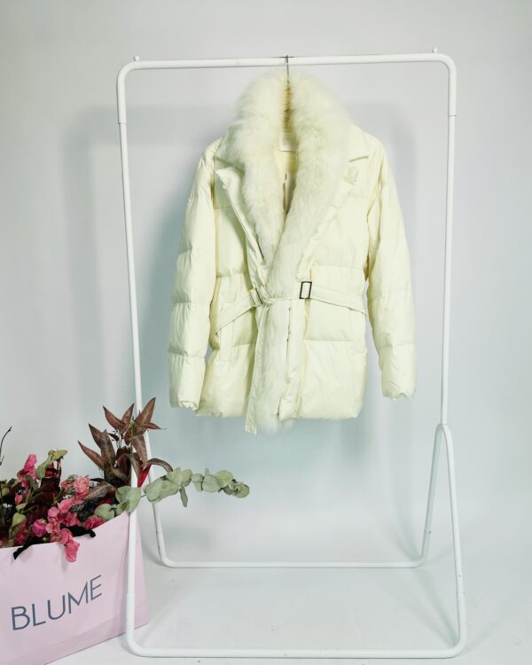 Jaqueta white puffer com pelos SNOW - M - VENDIDO SISTEMS OTO