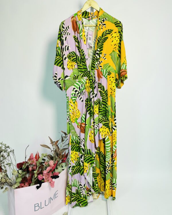 Vestido longo estampa bananas fundo lilás FARM - GG - VENDIDO SISTEMA OTO