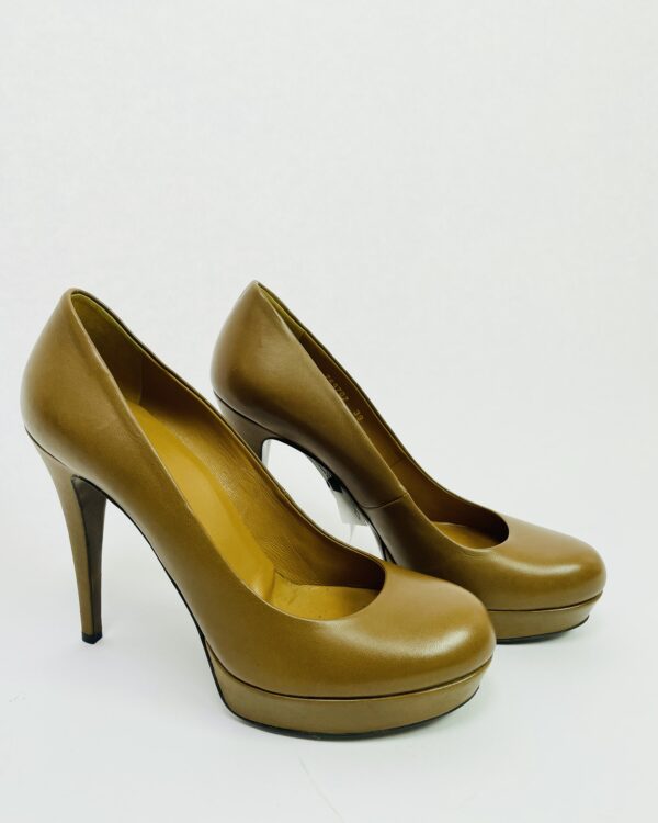 Sapato marrom com salto GUCCI - 37