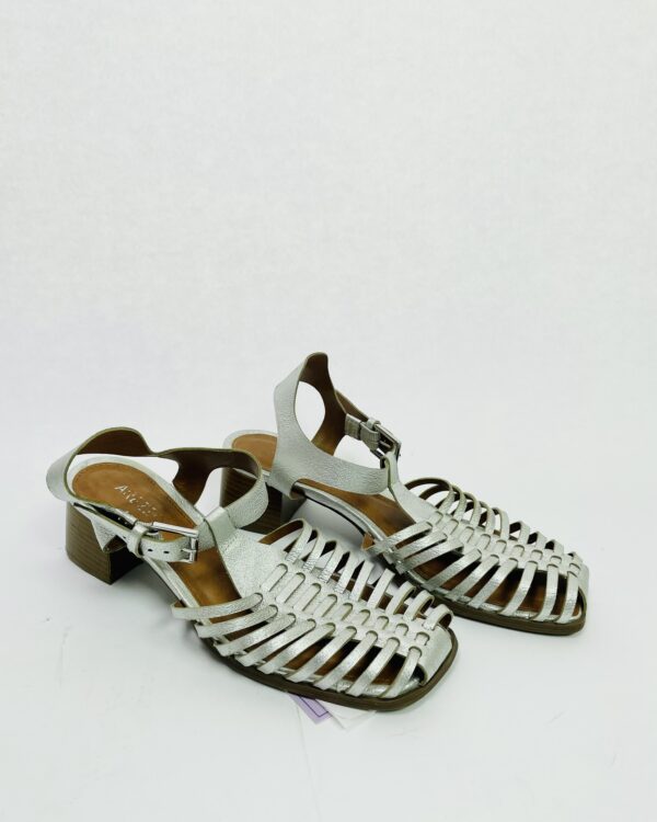 Sandália prateada salto bloco AREZZO - 36 - VENDIDO SISTEMA OTO