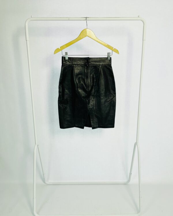 Saia couro preta MODAMANIA - 34