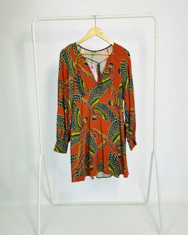 Vestido curto terracota estampa araras mangas longas FARM - P *nunca usado* - VENDIDO SIST OTO