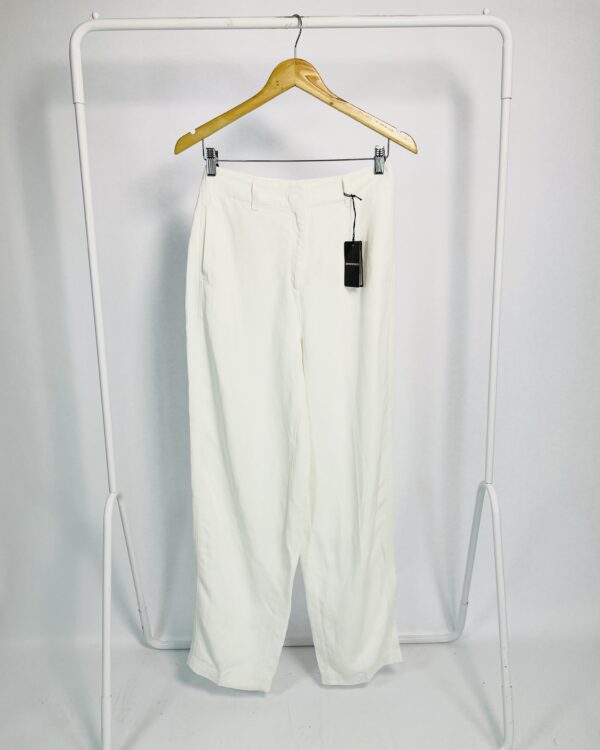 Calça branca reta alfaiataria EMPORIO ARMARNI - 38 *nunca usado *