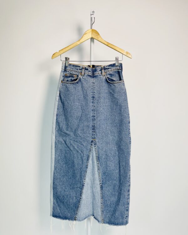 Saia midi jeans duas lavagens com fenda ZARA - P