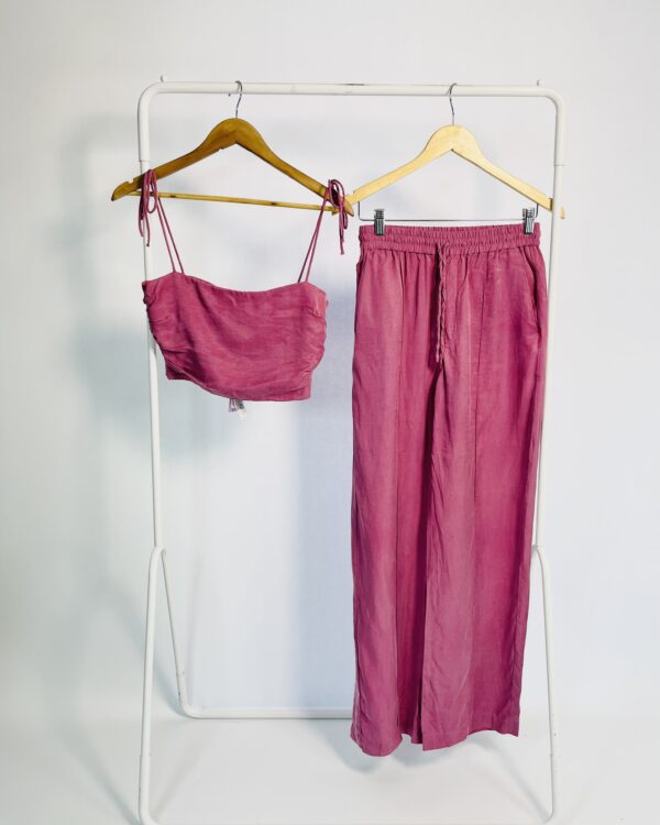 Conjunto calça e cropped roxo com lastex nas costas ZARA - M