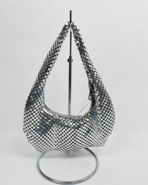 Bolsa prateada URBAN OUTFITTERS - VENDIDO SISTEMA OTO