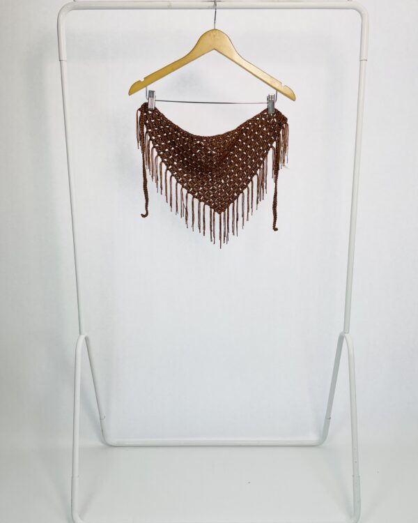 Lenço crochê marrom