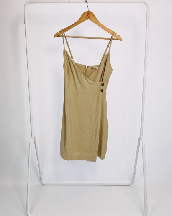 Vestido curto verde oliva decote transpassado alça fina HERING - P - VENDIDO SISTEMA OTO