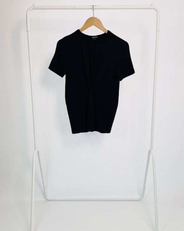 Tshirt preta com trançado LE LIS BLANC - PP - VENDIDO SISTEMA OTO