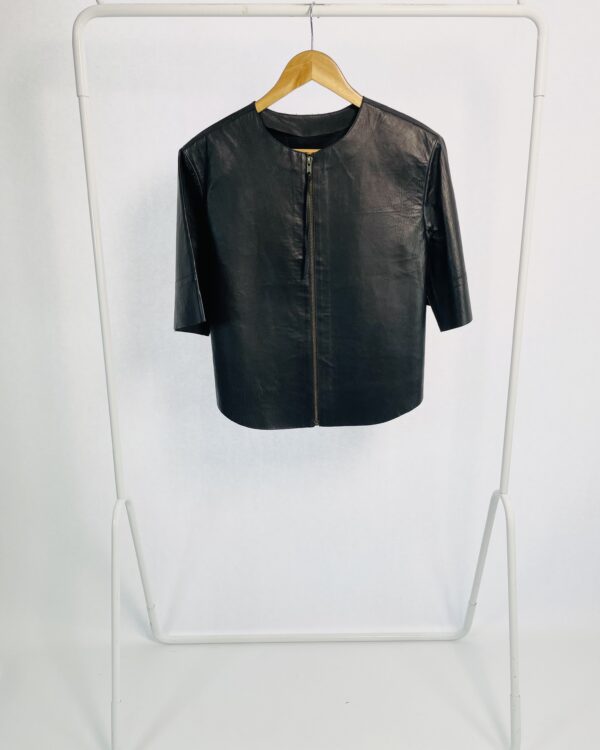 Blusa couro preta mangas curtas - P - VENDIDO SISTEMA OTO
