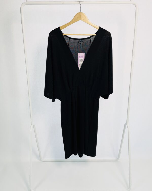 Vestido curto preto com lurex decote v mangas 3/4 LE LIS BLANC - G - VENDIDO SIST OTO - VENDIDO SIST OTO