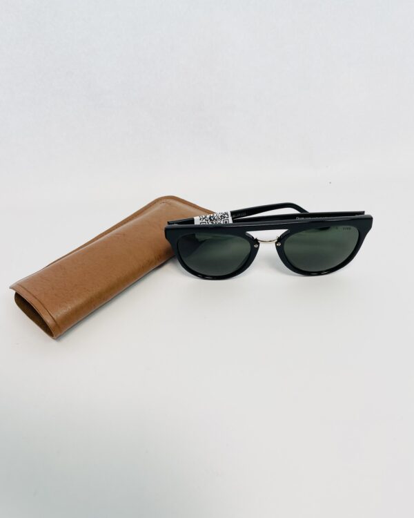 Óculos preto redondo LIVO