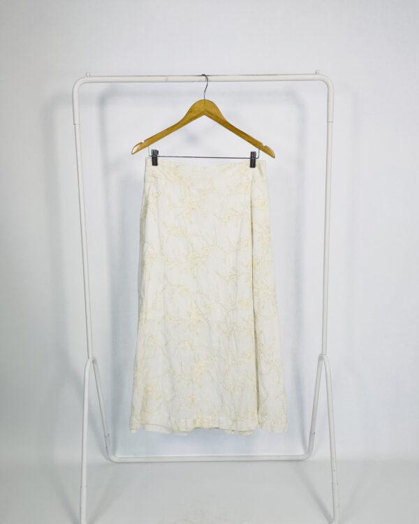 Saia midi off white bordada ESQUIRE - M - VENDIDO SISTEMA OTO