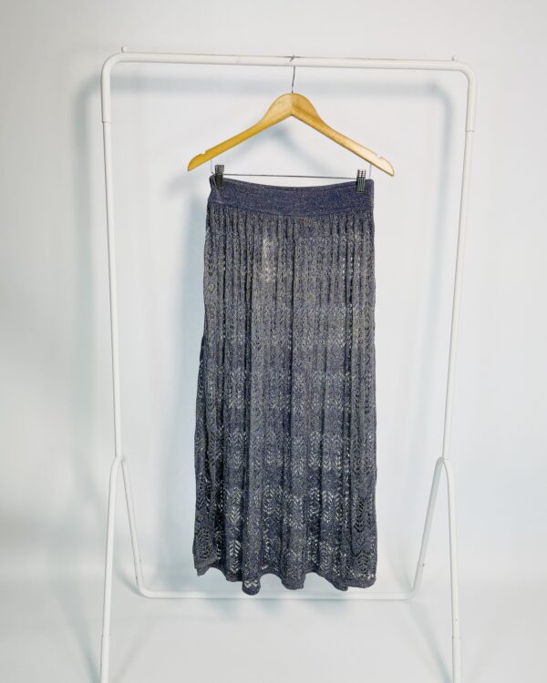 Saia midi tricot azul com lurex dourado com forro curto MEERK - M - VENDIDO SISTEMA OTO