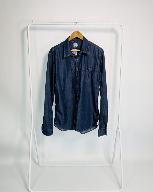 Camisa jeans CARMIM - M - VENDIDO SISTEMA OTO