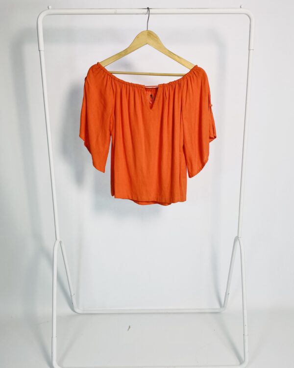 Blusa ombro a ombro laranja GARAGE - P *nunca usada* - VENDIDO SISTEMA OTO