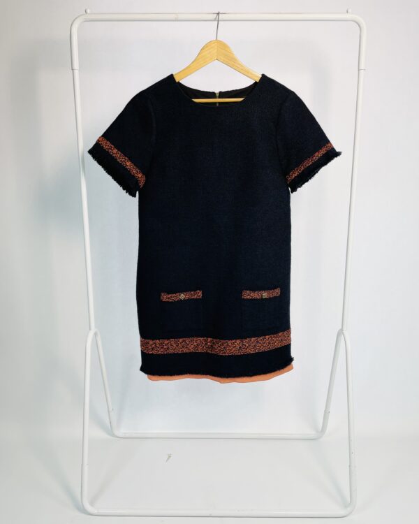 Vestido curto tweed azul marino detalhe laranja nas barras MIXED - 40