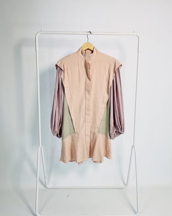 Vestido curto rosa claro lilás e cinza OPEN - M - VENDIDO SISTEMA OTO